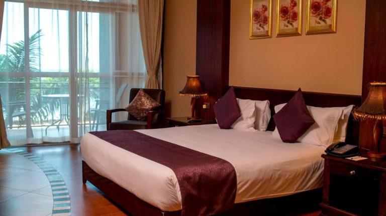 Discovery Courts Hotel