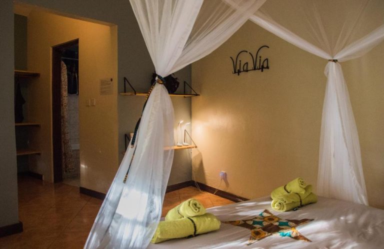 ViaVia Entebbe | Hotel, Bar & Restaurant