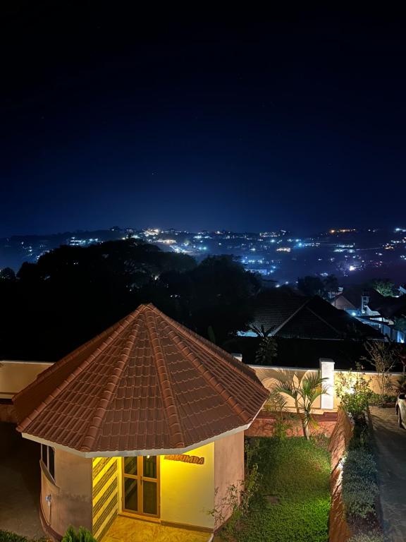 Croylandz Cottages Bwebajja