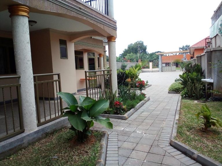 Harlow Hotel Mbalala