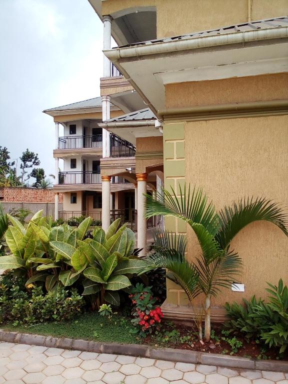 Harlow Hotel Mbalala