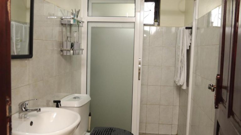 Premier Suites, Kyanja