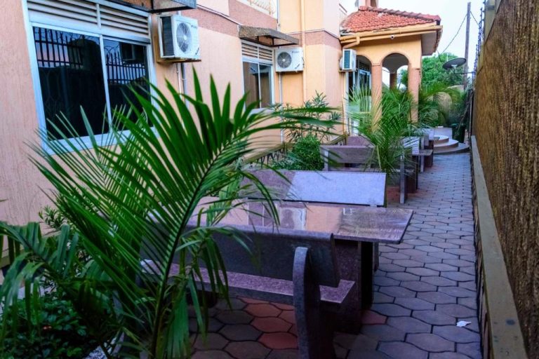Fancy Hotel, Munyonyo