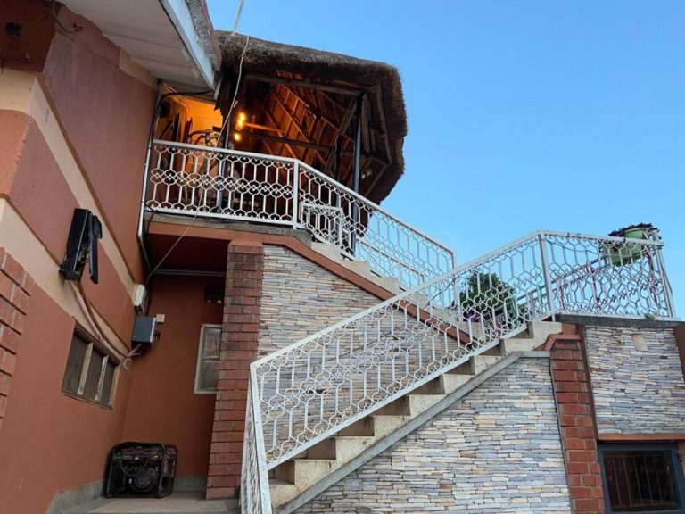 Lake Victoria Country Home, Entebbe