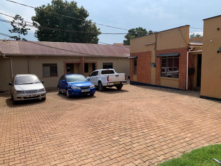 Lark Suites Bukoto