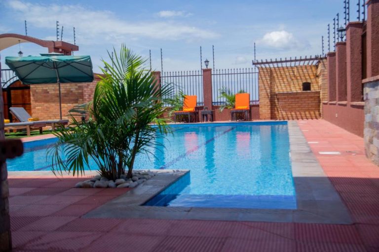 Savannah Suites Limited