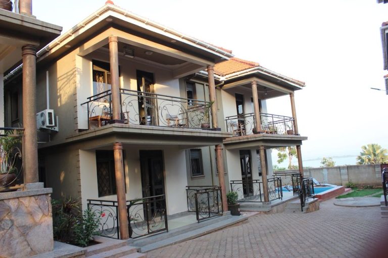 Victoria Breeze Apartments, Jinja