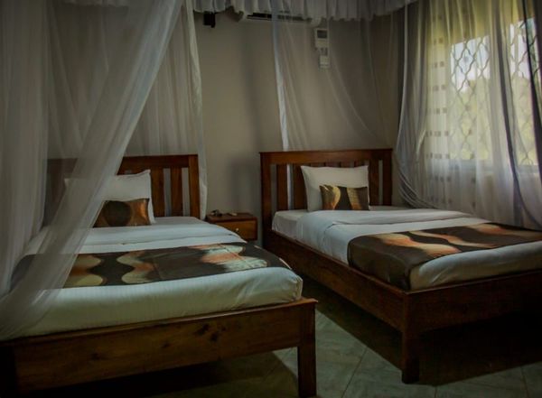 Victoria Breeze Apartments, Jinja