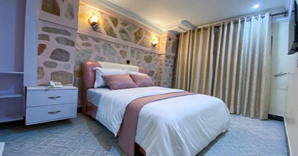 Ruby Haven, Kampala
