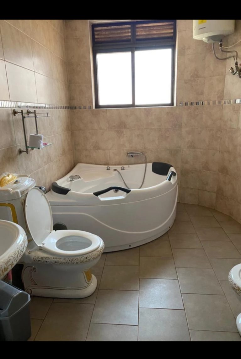 Flamingo Guest House Muyenga