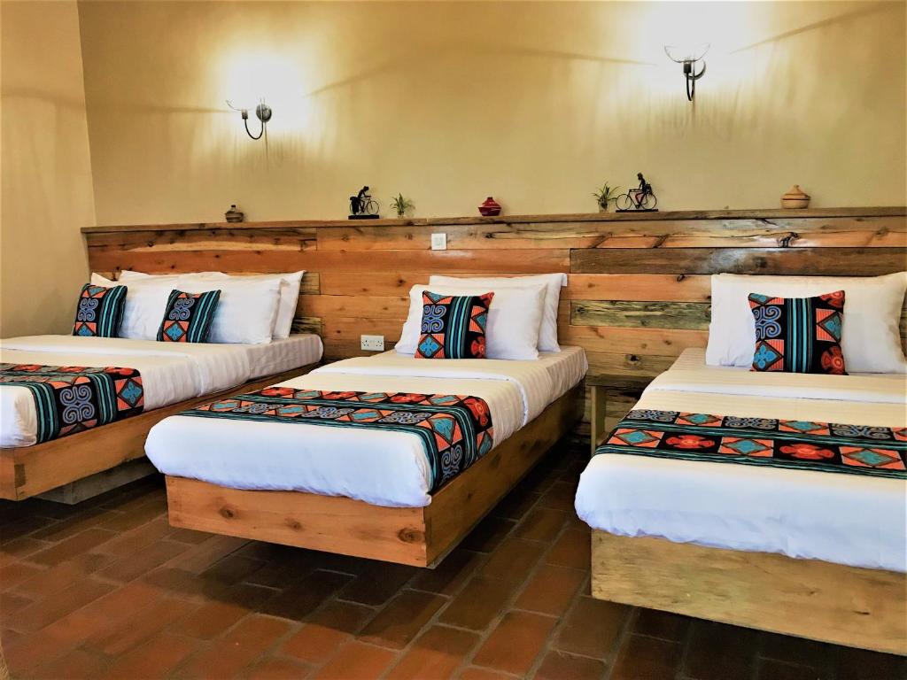Kaswa Lodge – Double Room with Mountain View