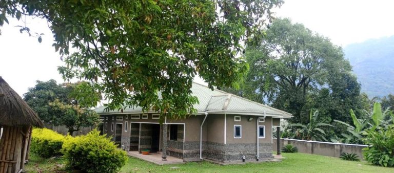 Rwenzori BaseCamp Guesthouse Ibanda