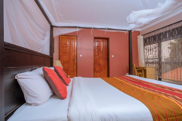 SILVER OAKS HOTEL Boma, Fortportal