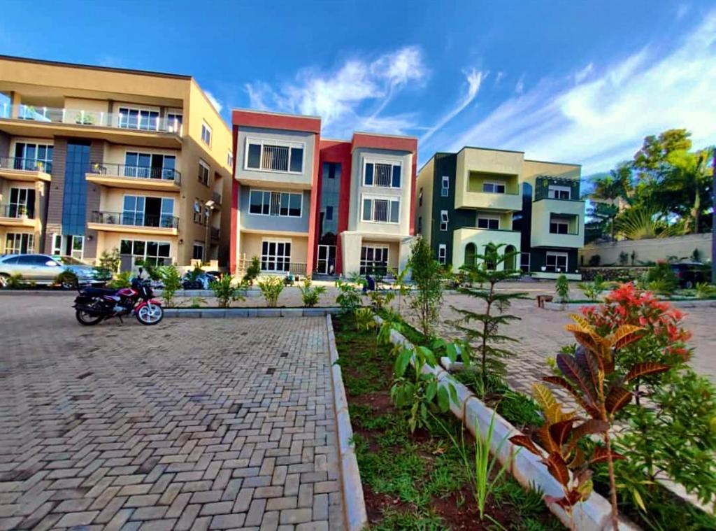 Amy Luxury Apartments in Munyonyo with Wi-Fi 24/7
