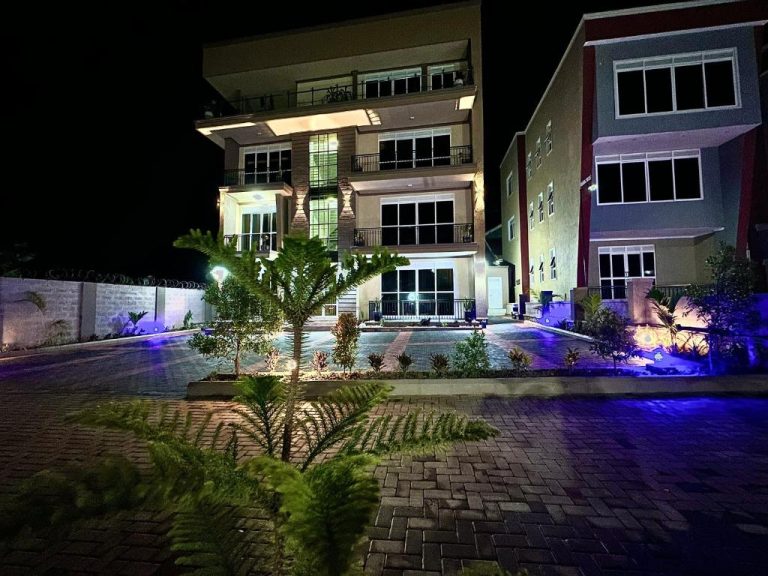 Amy Luxury Apartments in Munyonyo with Wi-Fi 24/7
