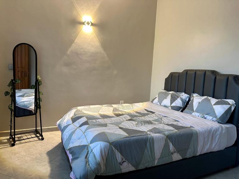 Amy Luxury Apartments in Munyonyo with Wi-Fi 24/7