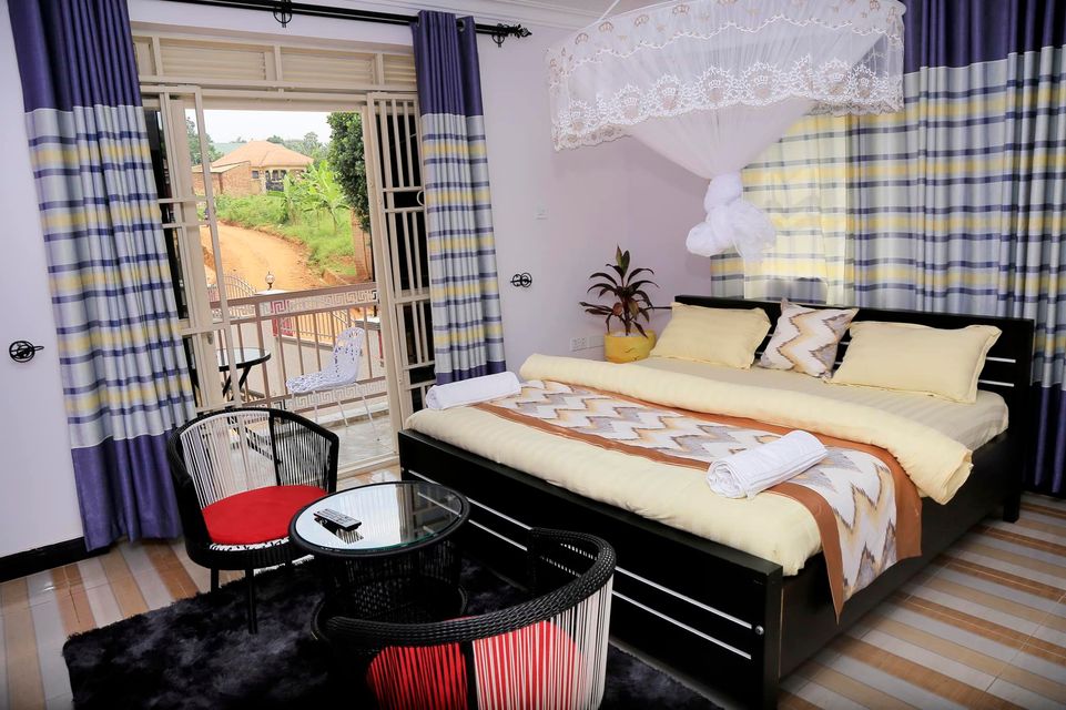 JB suites and lounge