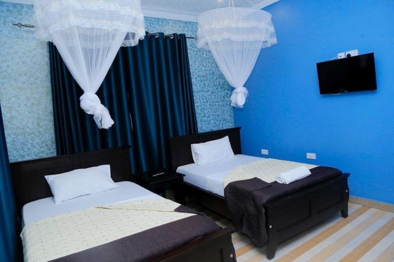 JB suites and lounge