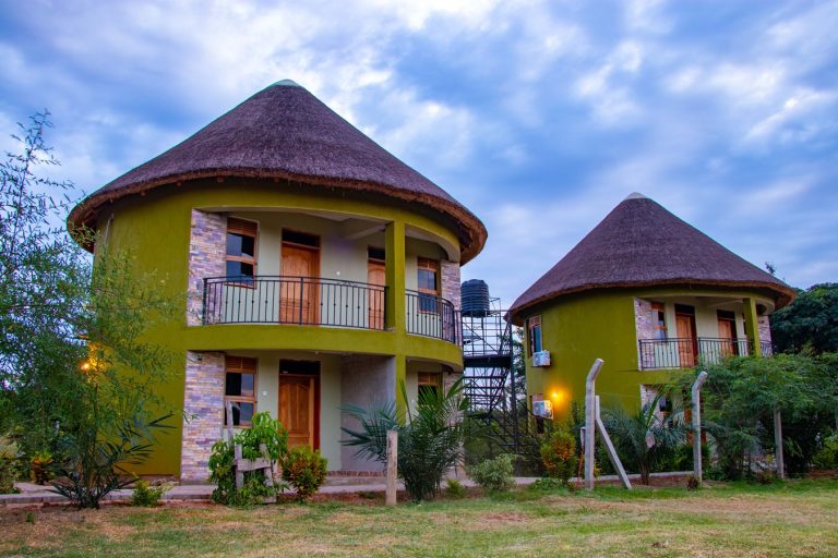 Western Sands Hotel – Buliisa