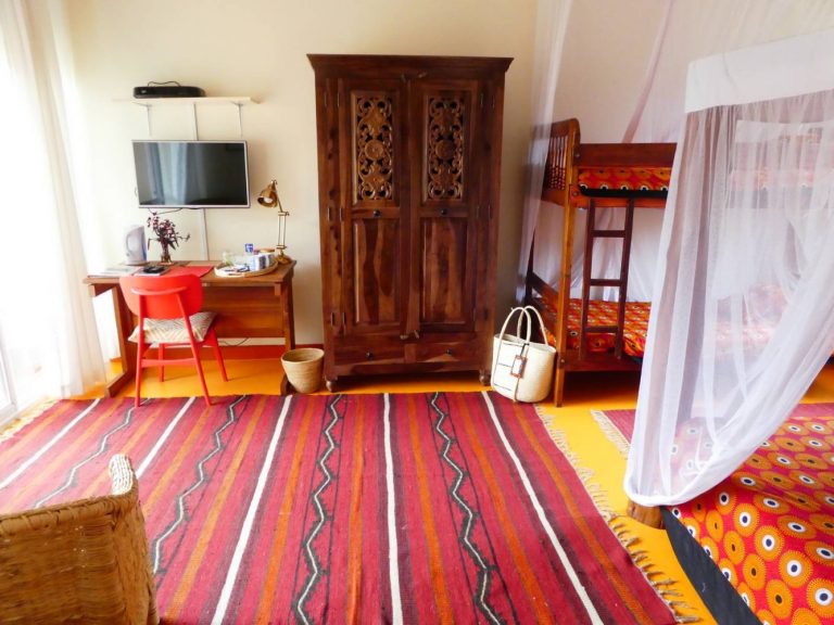 Pineapple Guest House Entebbe – Double Room with Lake View