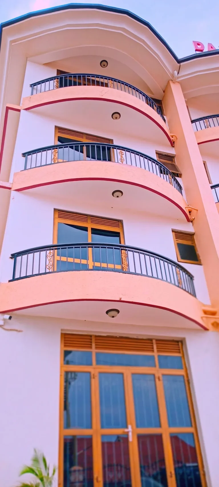 Damuda Hotel, Kampala