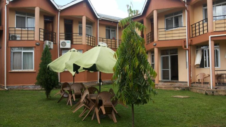 Westcliff hotel Lira