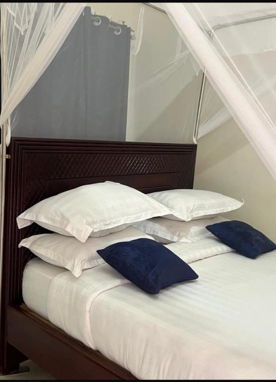 Eliora Hotel, Tororo