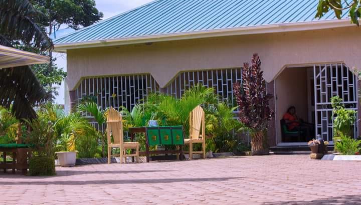 Royal Breeze Hotel, Busia
