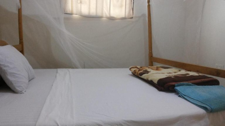 Highway Motel, Nebbi