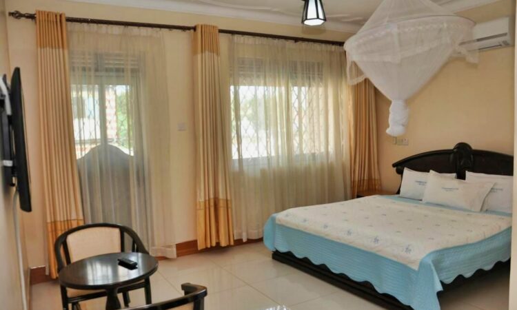 Innophine Hotel review, Entebbe