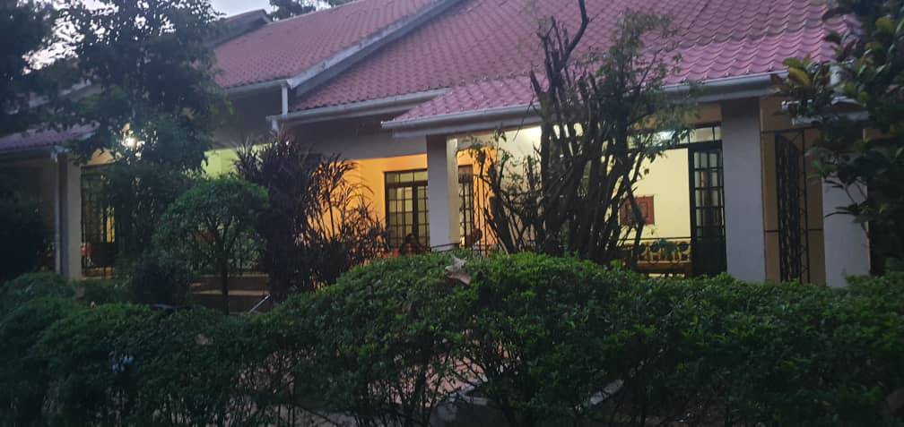 Into africa Lodge