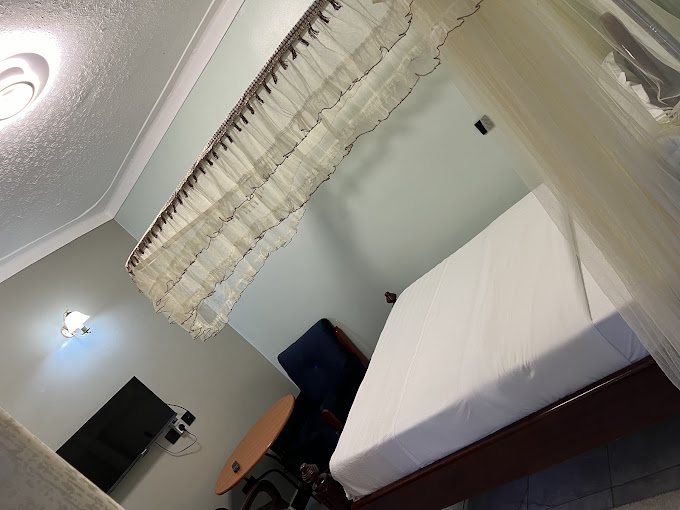 Josella Motel, Mubende