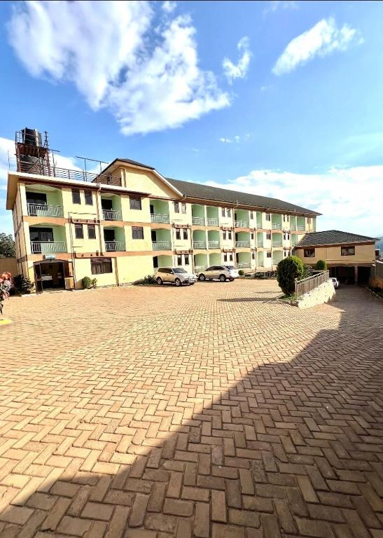 Kisembo hotel, Mubende