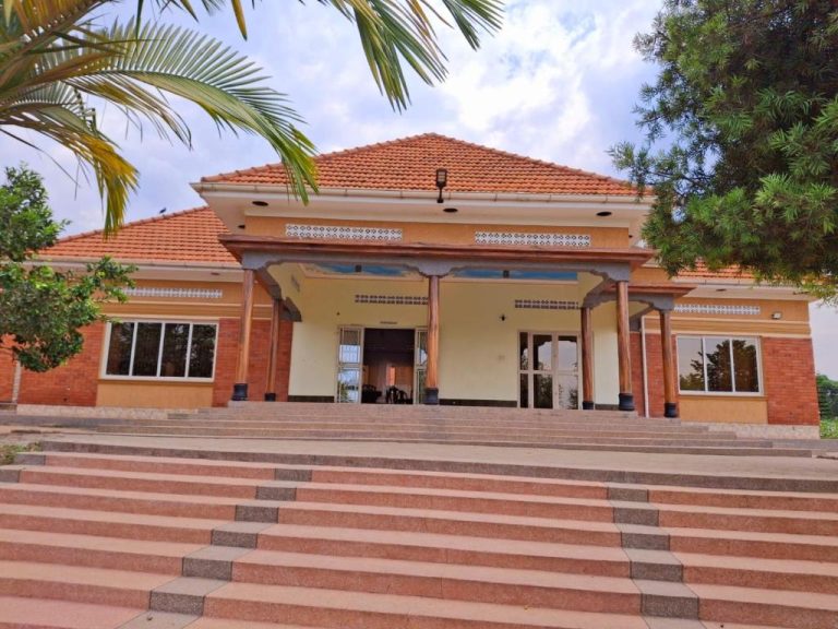 Smart Beach Resort Hotel Mityana