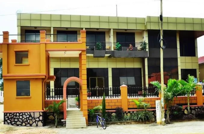 Country Motel Rubaare, Ntungamo