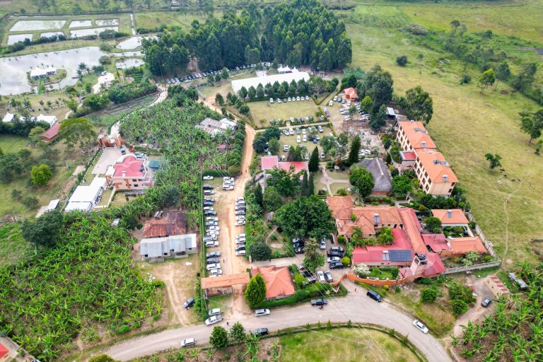 Tuzza Hotel, Bushenyi