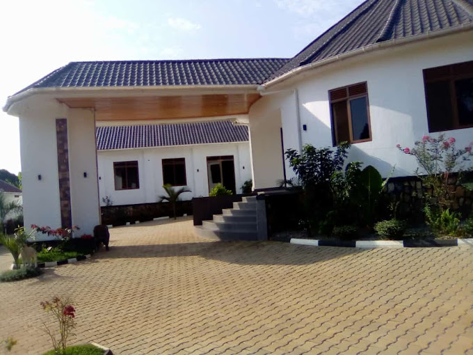 Entuiga cottages Hoima