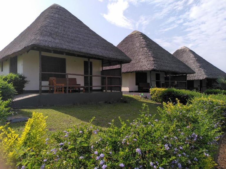 Bar Lyec Safari Lodge, Pakwach