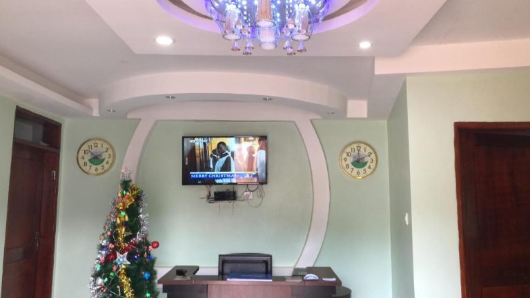 Bunyonyi Heights Inn
