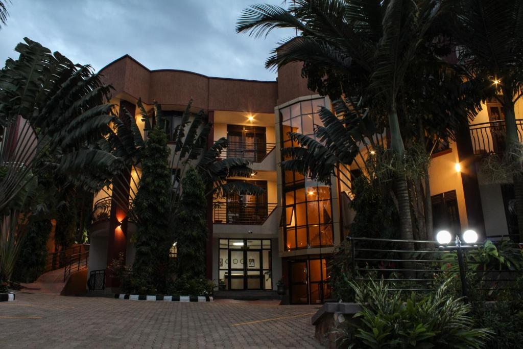 EXCELSIS GARDEN HOTEL