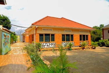 FLORAL HOTELS WAKISO