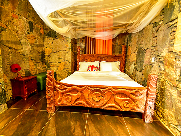 FUSION ECO RESORT HOTEL & AUTOSPA MUNYONYO