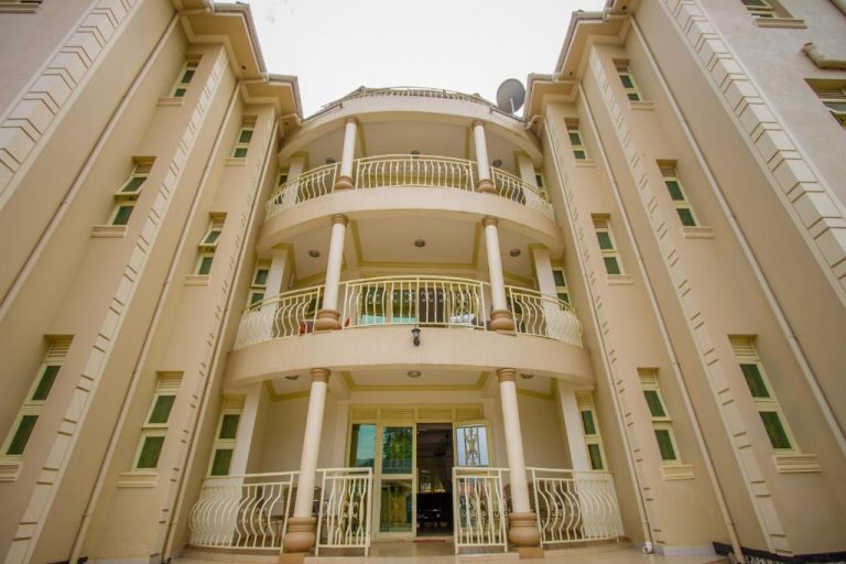 Heras Country Resort – Kabale