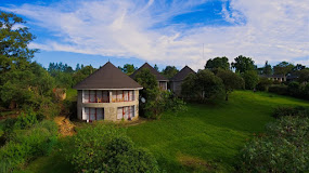 Koi Koi Cultural Village Hotel Fortportal