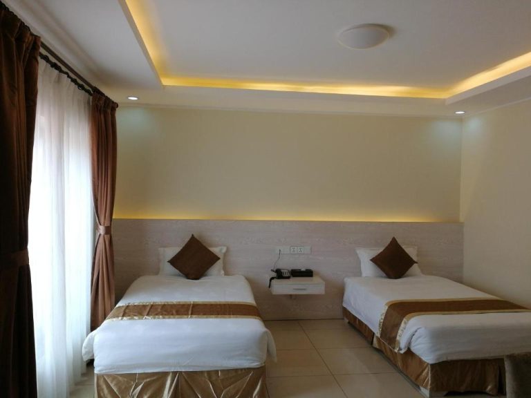 Nanjing Restaurant & Hotel