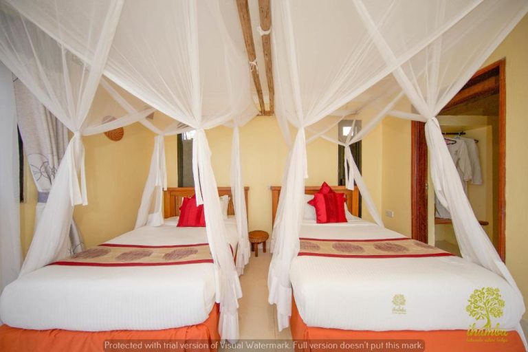 Ihamba Lakeside Safari Lodge