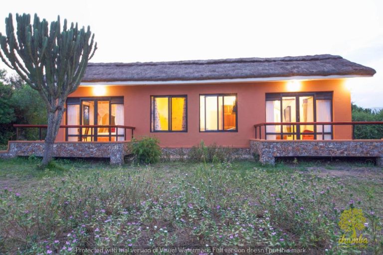 Ihamba Lakeside Safari Lodge