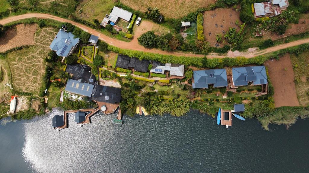 Lake Bunyonyi Rock Resort – Kabale