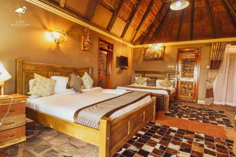 Lake Munyanyange Caves Lodge