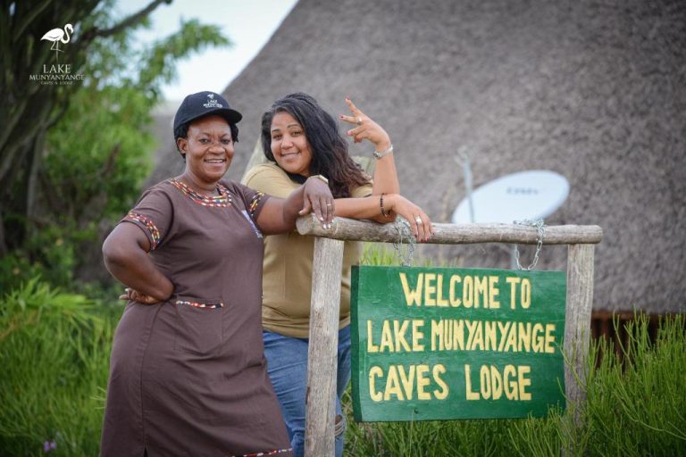 Lake Munyanyange Caves Lodge